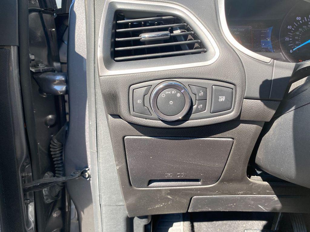 used 2021 Ford Edge car, priced at $21,795