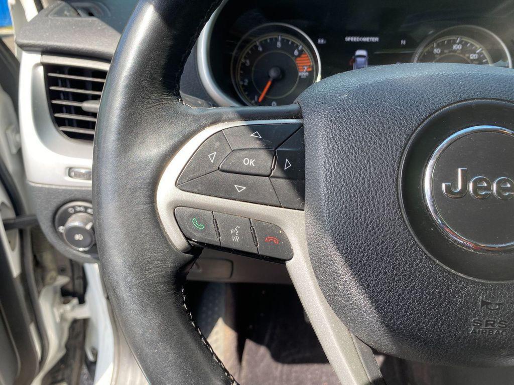 used 2016 Jeep Cherokee car, priced at $14,988