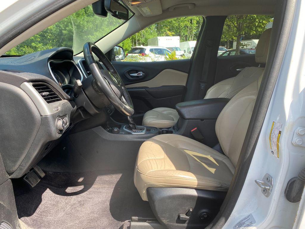 used 2016 Jeep Cherokee car, priced at $14,988