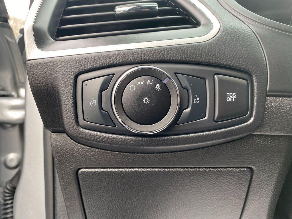 used 2023 Ford Edge car, priced at $21,999
