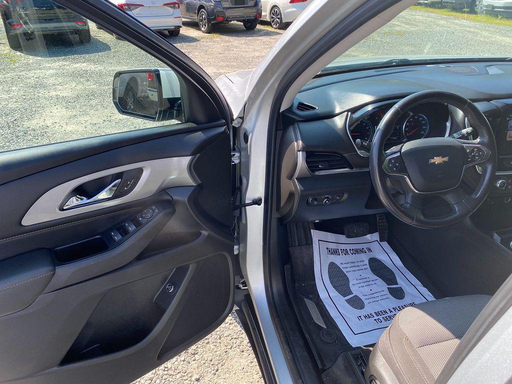 used 2019 Chevrolet Traverse car, priced at $25,988