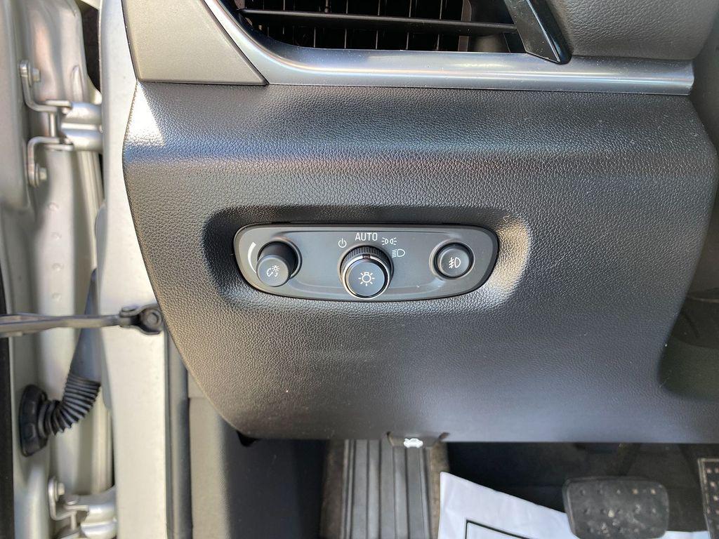 used 2019 Chevrolet Traverse car, priced at $25,988