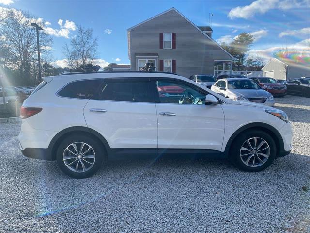 used 2018 Hyundai Santa Fe car, priced at $11,555