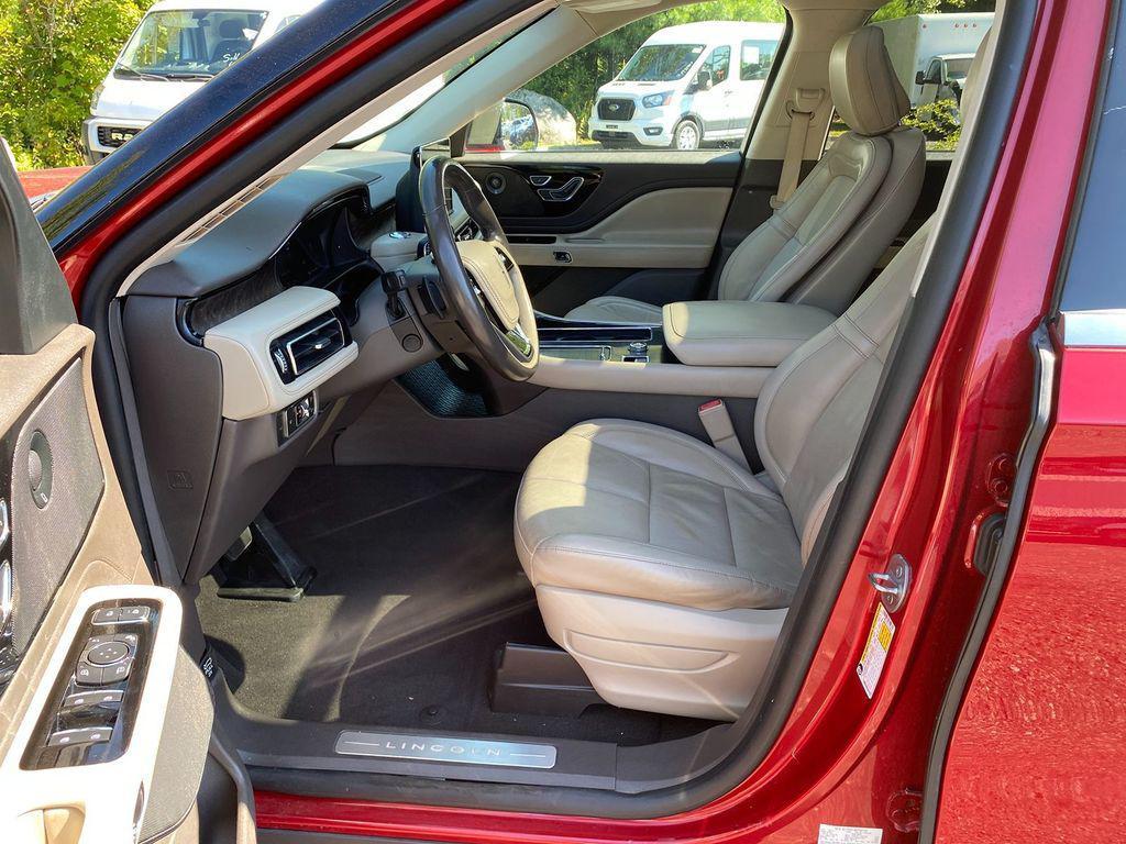 used 2020 Lincoln Aviator car, priced at $31,995