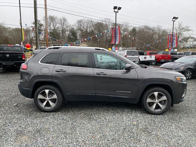 used 2020 Jeep Cherokee car, priced at $21,355