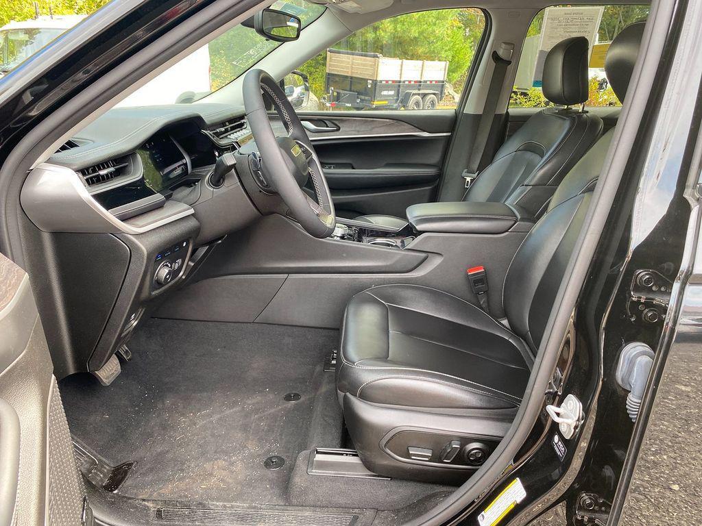 used 2023 Jeep Grand Cherokee 4xe car, priced at $31,877