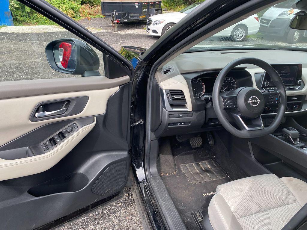 used 2024 Nissan Rogue car, priced at $24,995