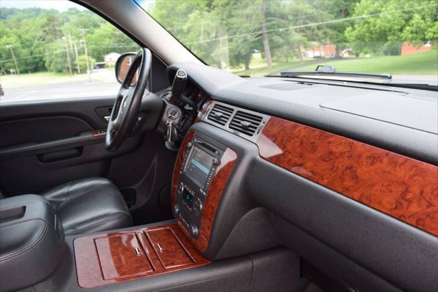 used 2013 Chevrolet Avalanche car, priced at $13,990
