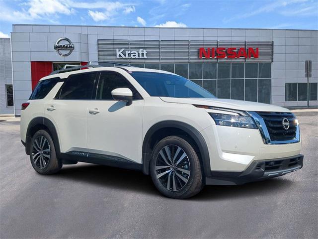 new 2024 Nissan Pathfinder car, priced at $50,305