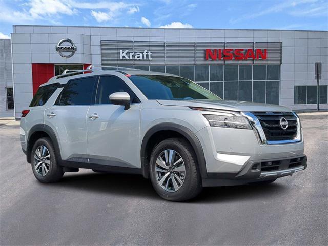 new 2024 Nissan Pathfinder car, priced at $45,060