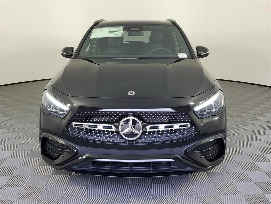 new 2025 Mercedes-Benz GLA 250 car, priced at $53,640