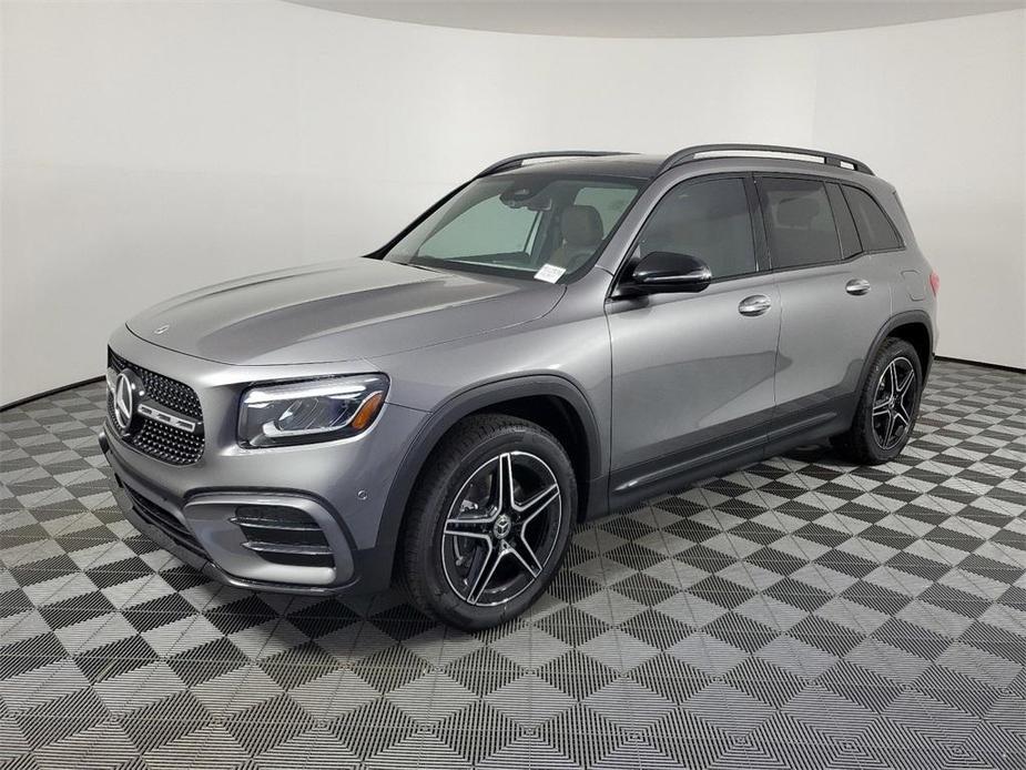 new 2024 Mercedes-Benz GLB 250 car, priced at $55,385