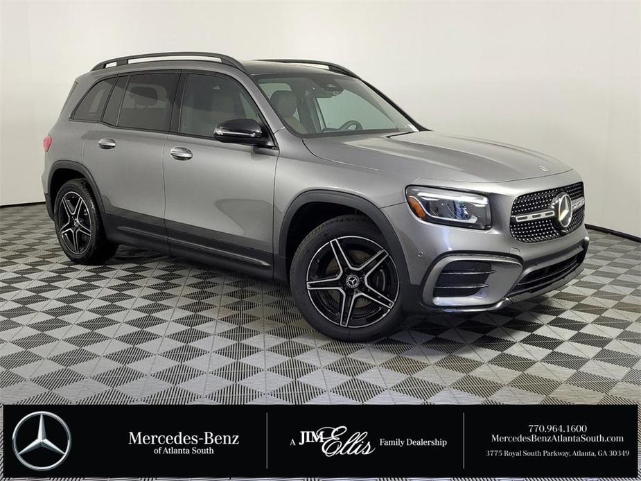 new 2024 Mercedes-Benz GLB 250 car, priced at $55,385