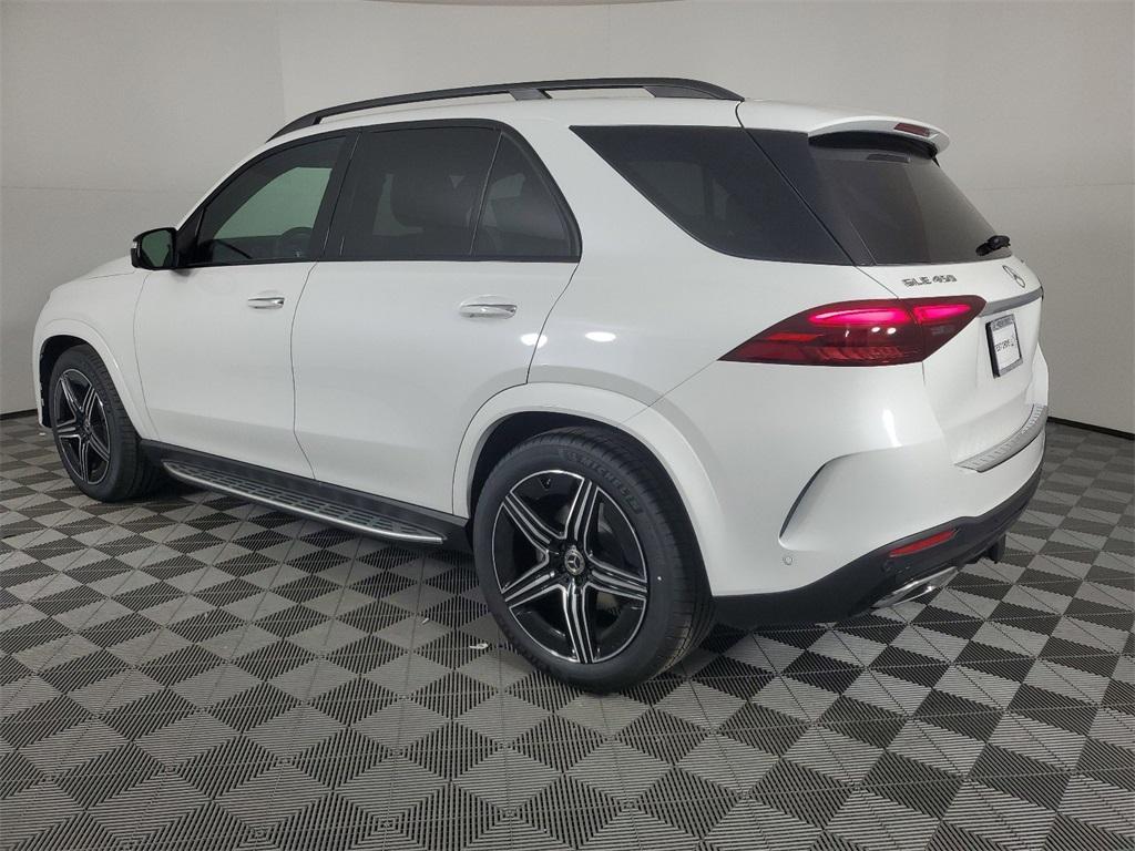 new 2025 Mercedes-Benz GLE 450 car, priced at $88,455