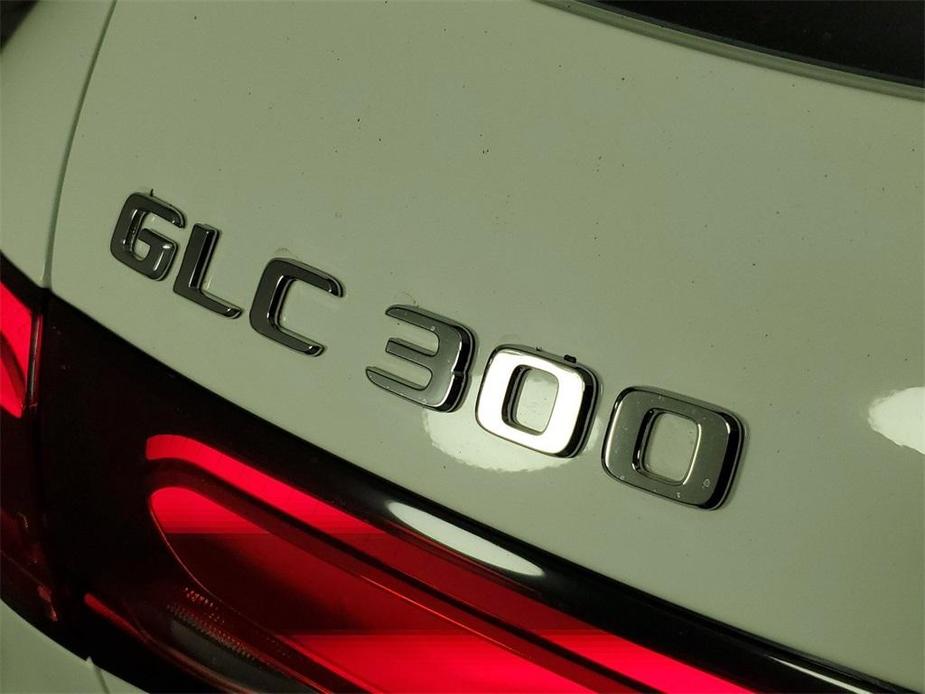 new 2025 Mercedes-Benz GLC 300 car, priced at $51,385