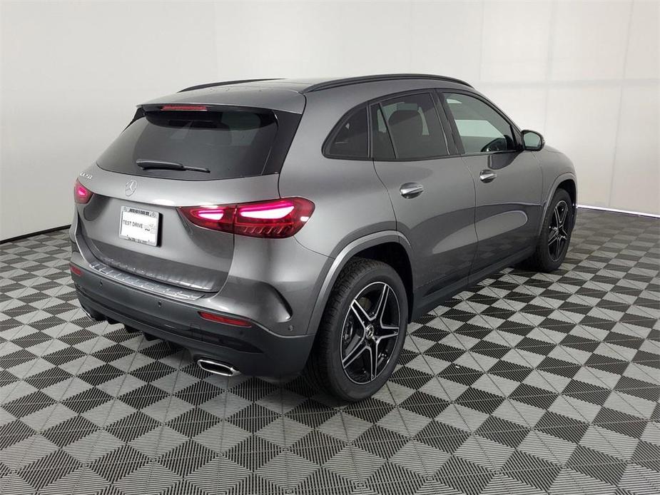 new 2025 Mercedes-Benz GLA 250 car, priced at $51,730