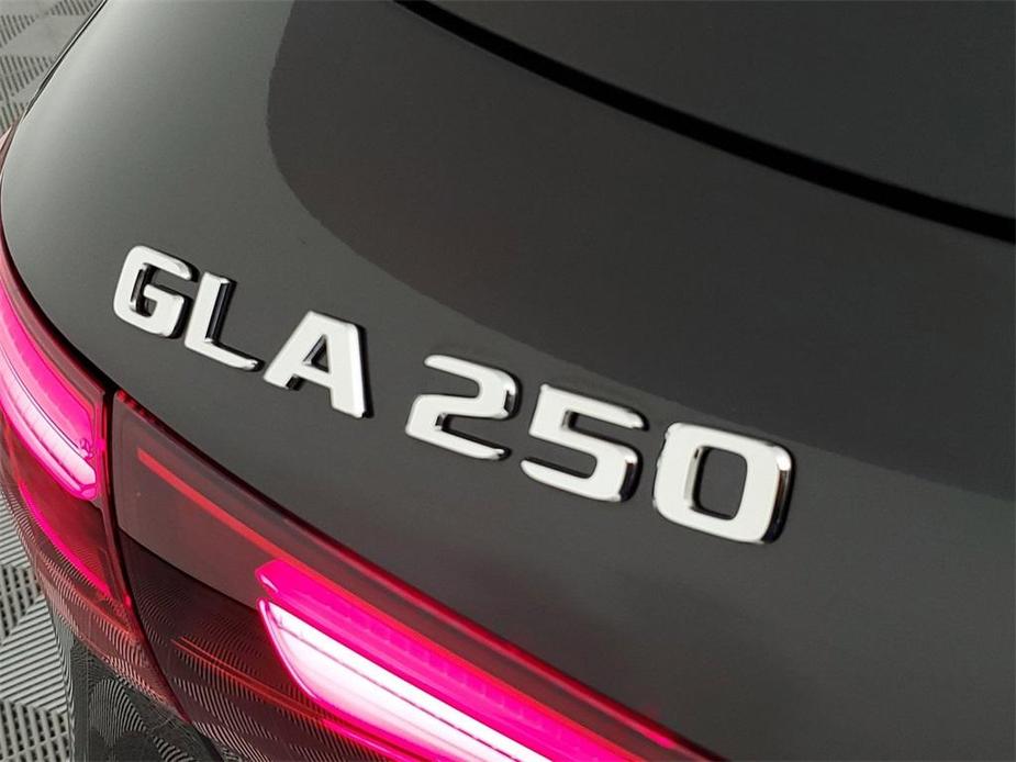 new 2025 Mercedes-Benz GLA 250 car, priced at $44,345