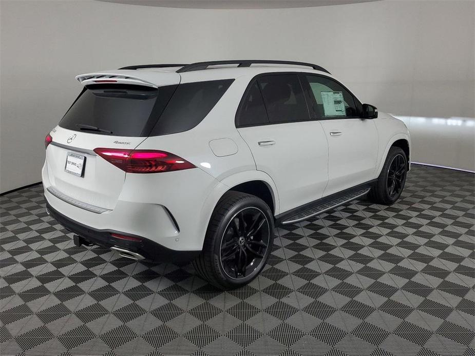 new 2025 Mercedes-Benz GLE 580 car, priced at $108,280