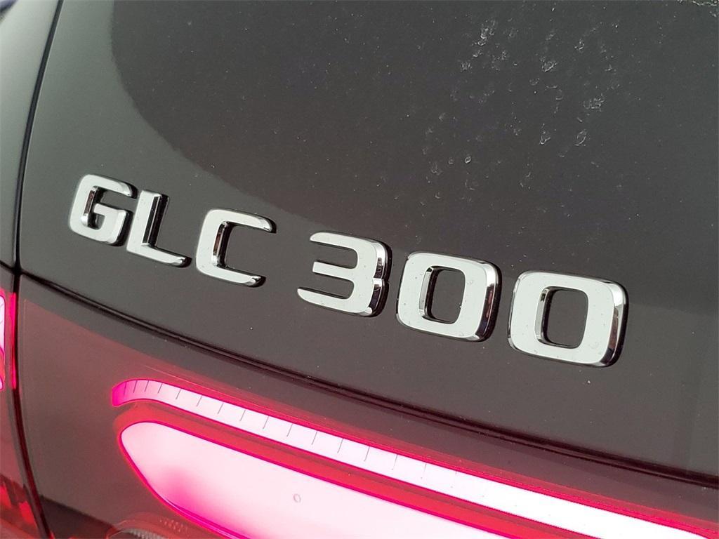 new 2025 Mercedes-Benz GLC 300 car, priced at $53,265