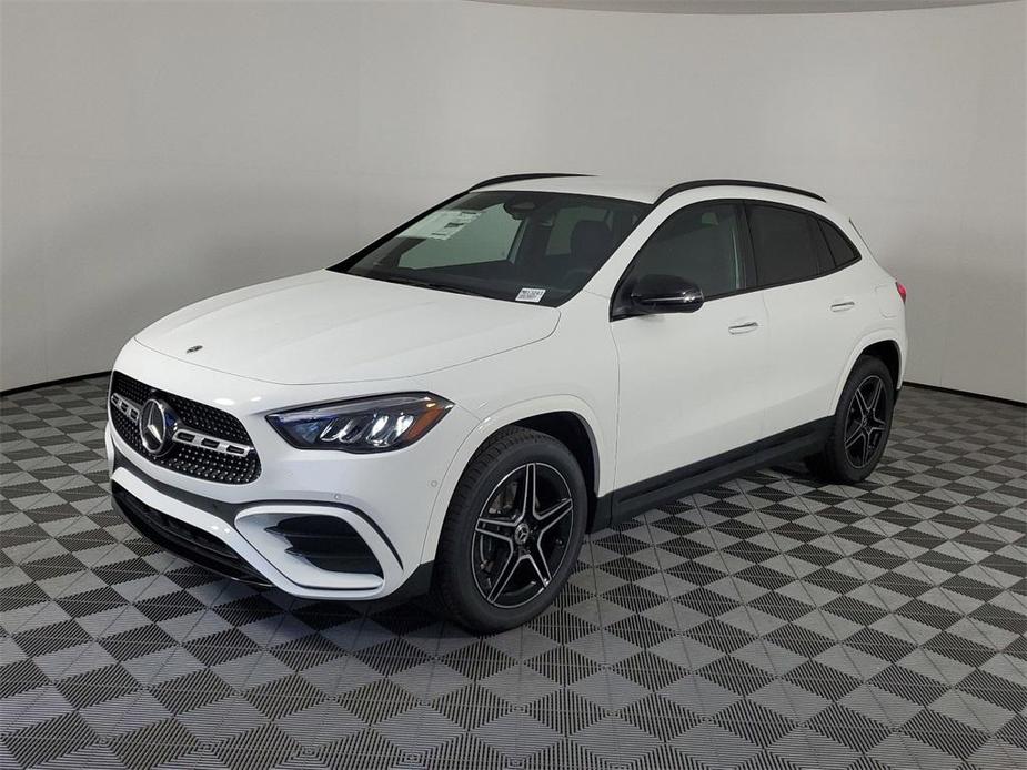 new 2025 Mercedes-Benz GLA 250 car, priced at $49,175