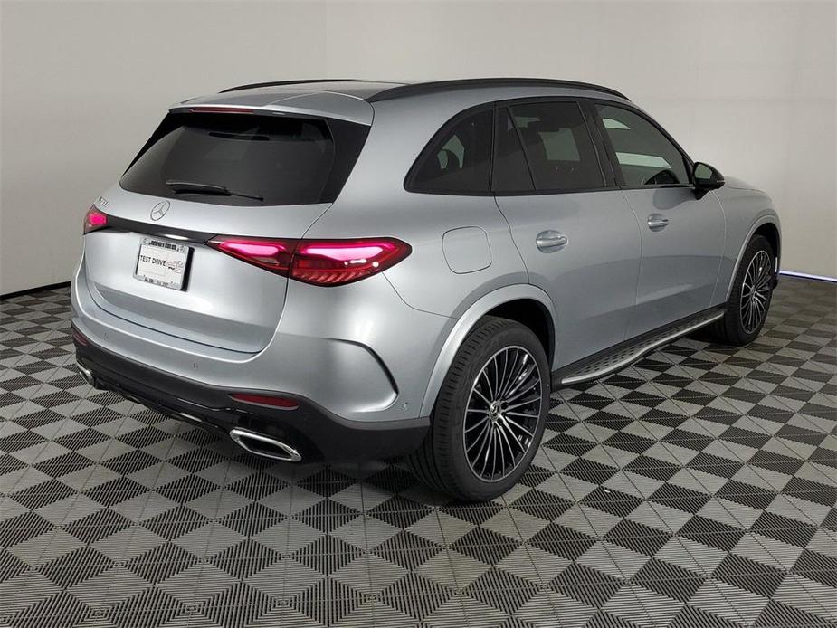 new 2024 Mercedes-Benz GLC 300 car, priced at $57,830