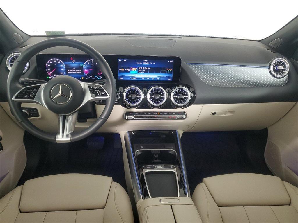 used 2025 Mercedes-Benz GLA 250 car, priced at $40,990