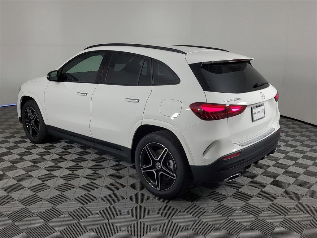 new 2025 Mercedes-Benz GLA 250 car, priced at $49,175