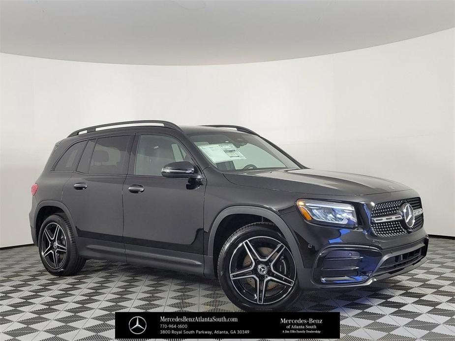 new 2024 Mercedes-Benz GLB 250 car, priced at $49,100