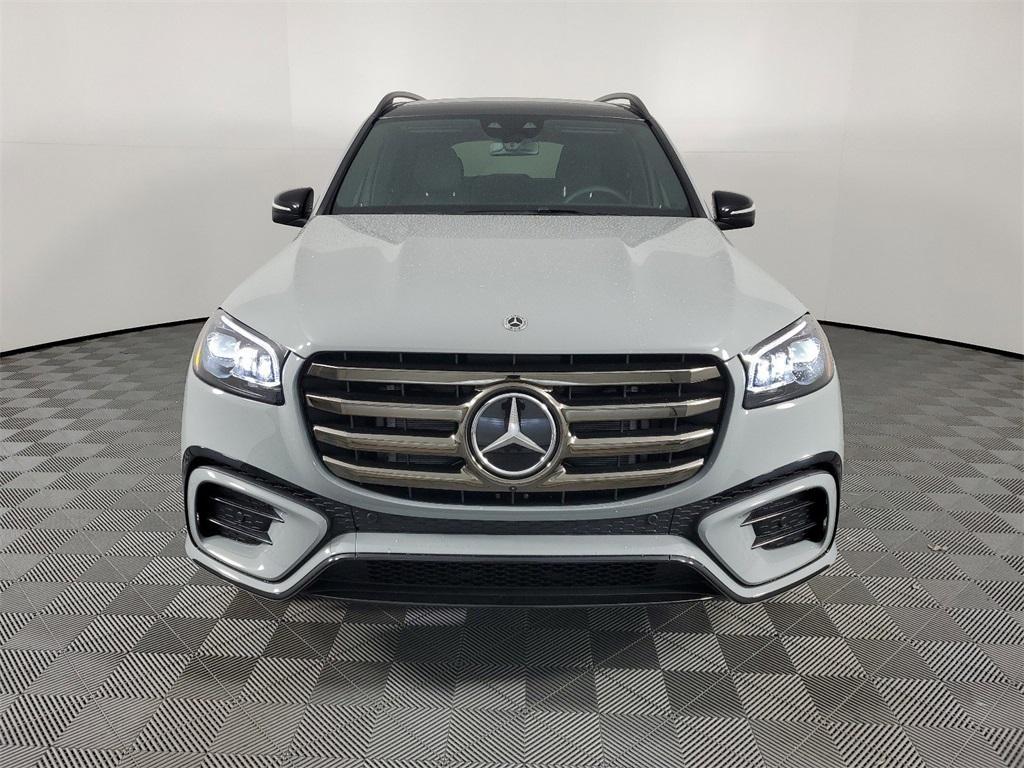 new 2025 Mercedes-Benz GLS 450 car, priced at $105,700