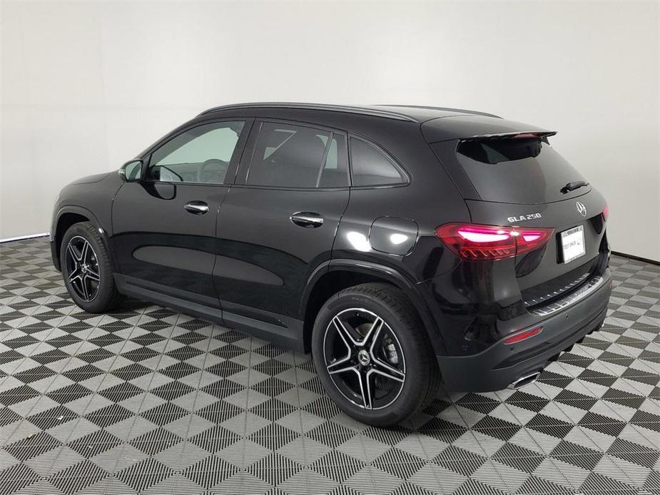 new 2025 Mercedes-Benz GLA 250 car, priced at $49,175