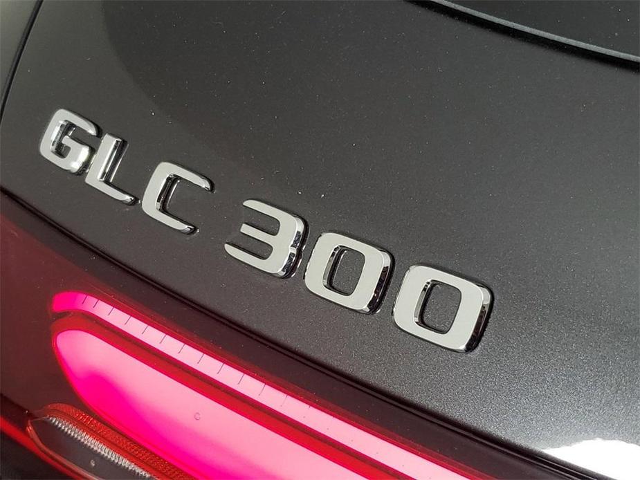 new 2025 Mercedes-Benz GLC 300 car, priced at $60,585