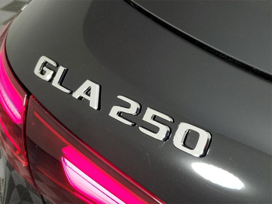 new 2025 Mercedes-Benz GLA 250 car, priced at $44,345