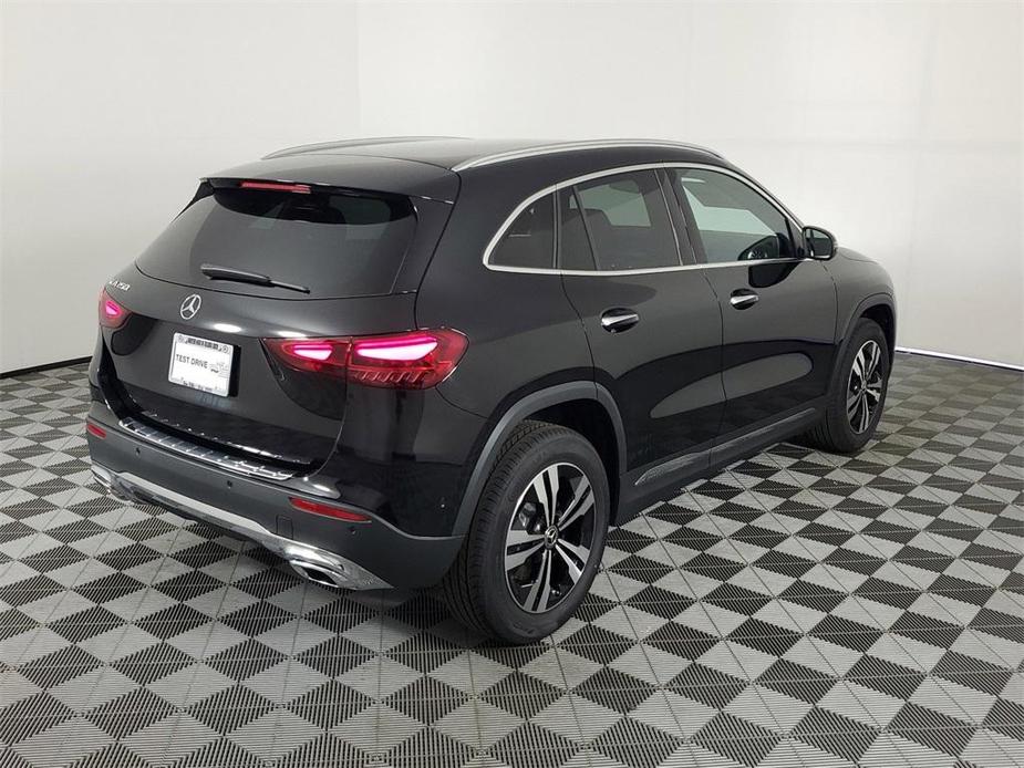 new 2025 Mercedes-Benz GLA 250 car, priced at $44,345