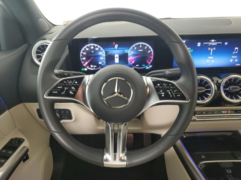 used 2025 Mercedes-Benz GLA 250 car, priced at $37,990