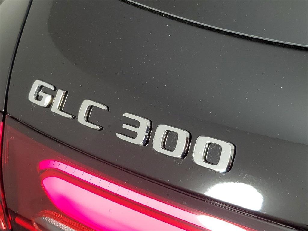 new 2025 Mercedes-Benz GLC 300 car, priced at $53,265