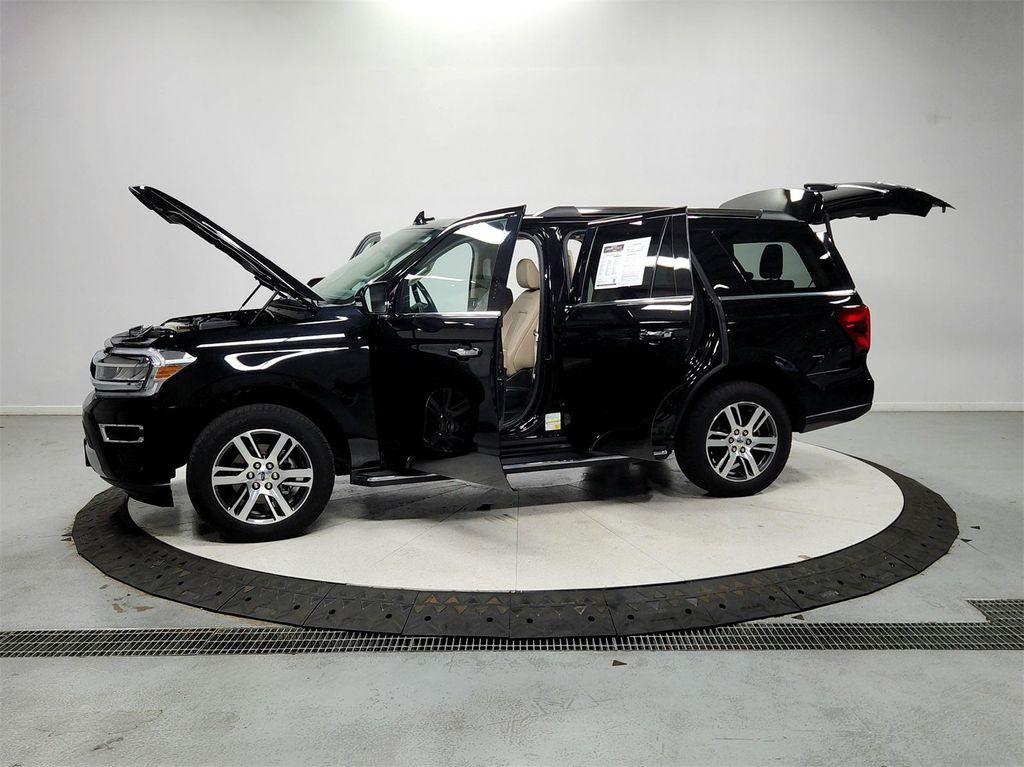 used 2023 Ford Expedition car, priced at $42,834