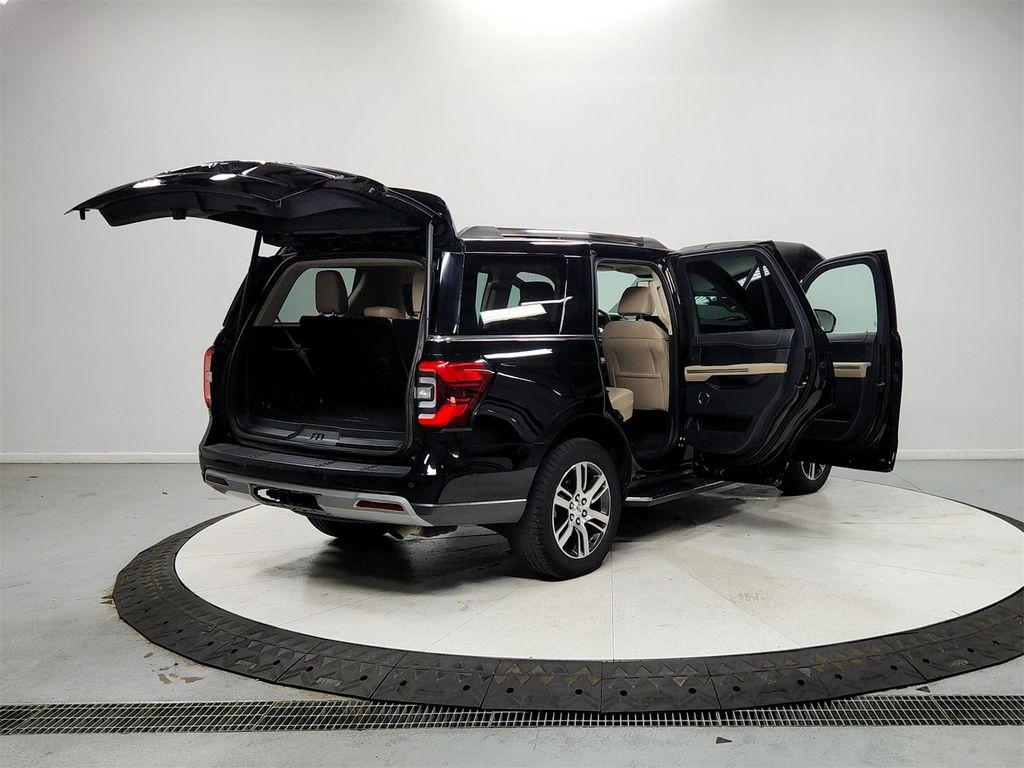 used 2023 Ford Expedition car, priced at $42,834