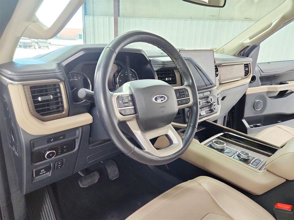 used 2023 Ford Expedition car, priced at $42,834