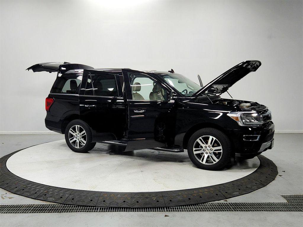 used 2023 Ford Expedition car, priced at $42,834