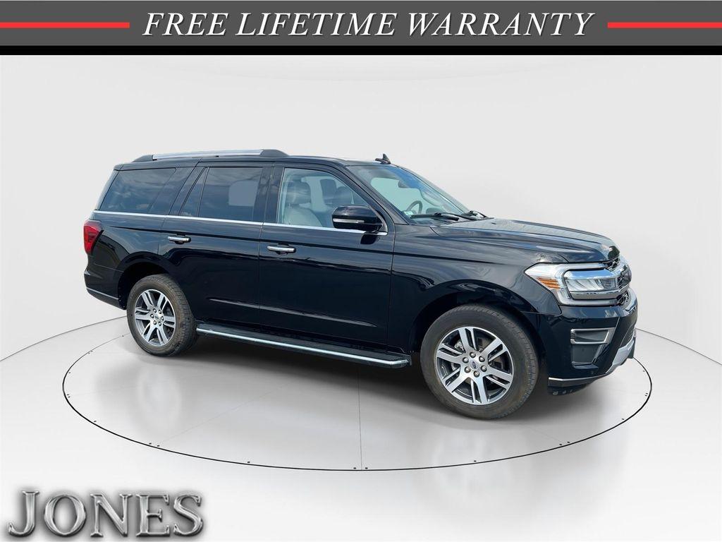 used 2023 Ford Expedition car, priced at $45,236
