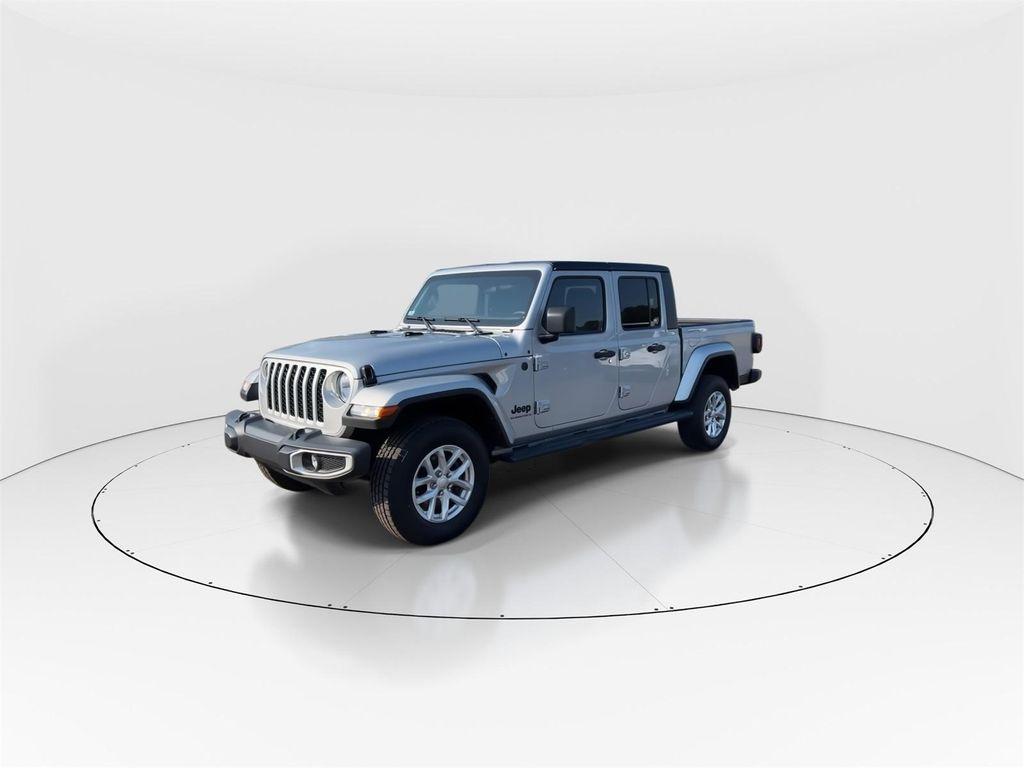 used 2023 Jeep Gladiator car, priced at $28,986