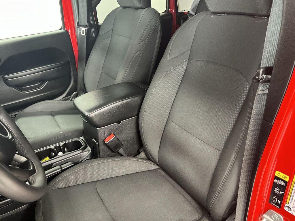 used 2023 Jeep Gladiator car, priced at $30,534