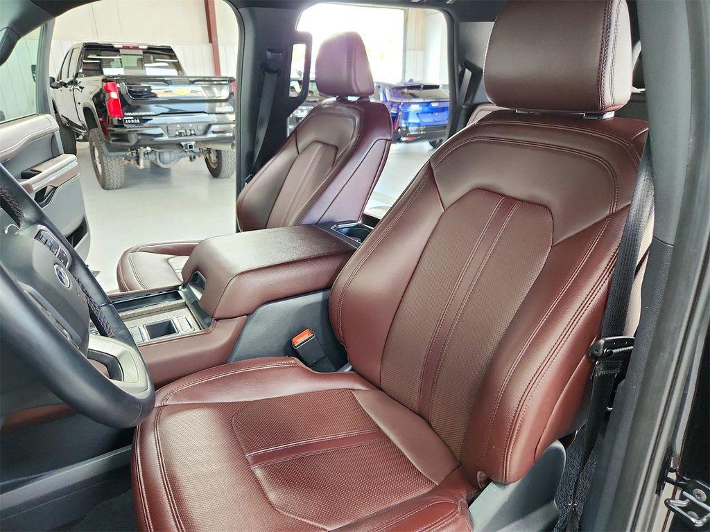 used 2024 Ford Expedition car, priced at $52,661