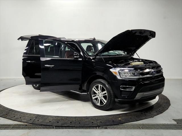 used 2023 Ford Expedition car, priced at $43,879