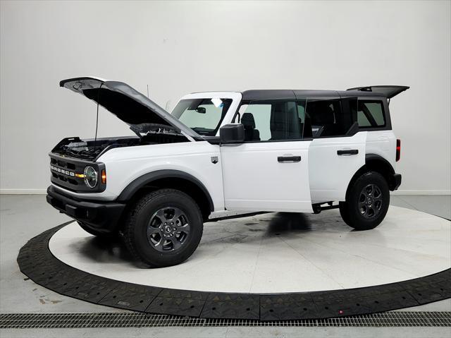 new 2024 Ford Bronco car, priced at $44,637