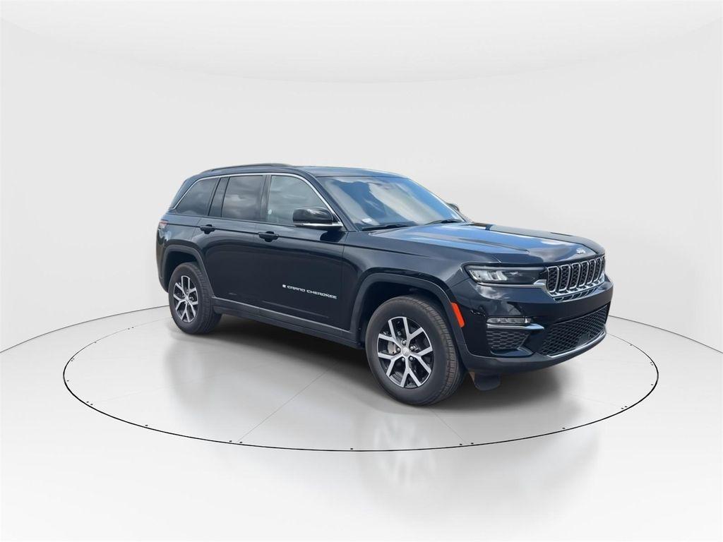 used 2024 Jeep Grand Cherokee car, priced at $31,455
