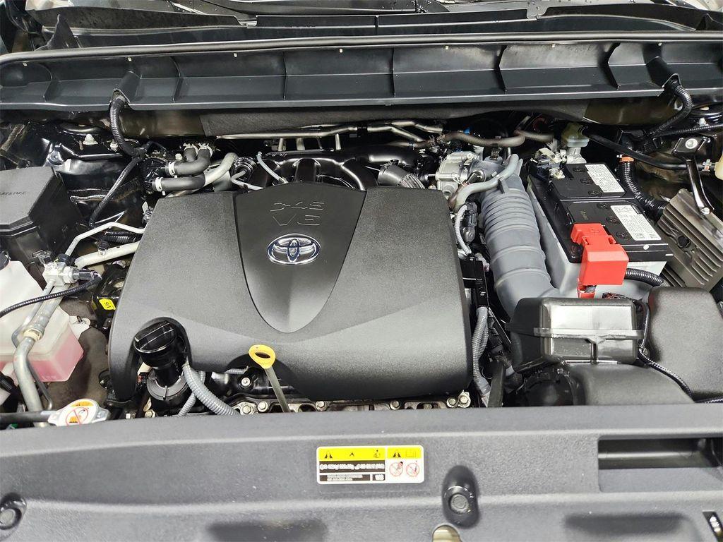 used 2021 Toyota Highlander car, priced at $28,986