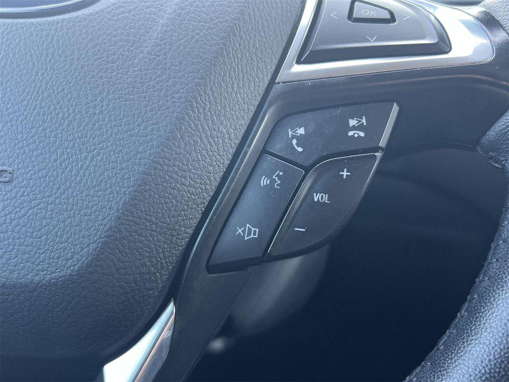 used 2024 Ford Edge car, priced at $23,400