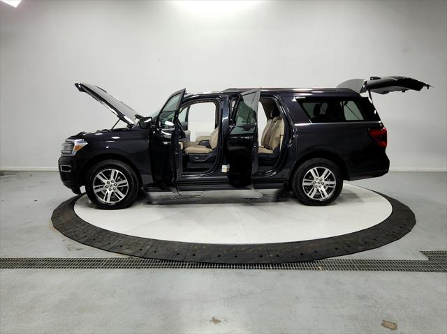 used 2024 Ford Expedition car, priced at $57,986