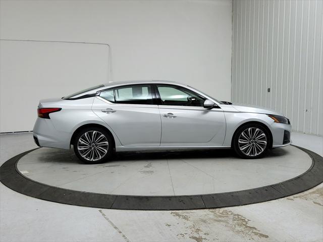used 2023 Nissan Altima car, priced at $23,911